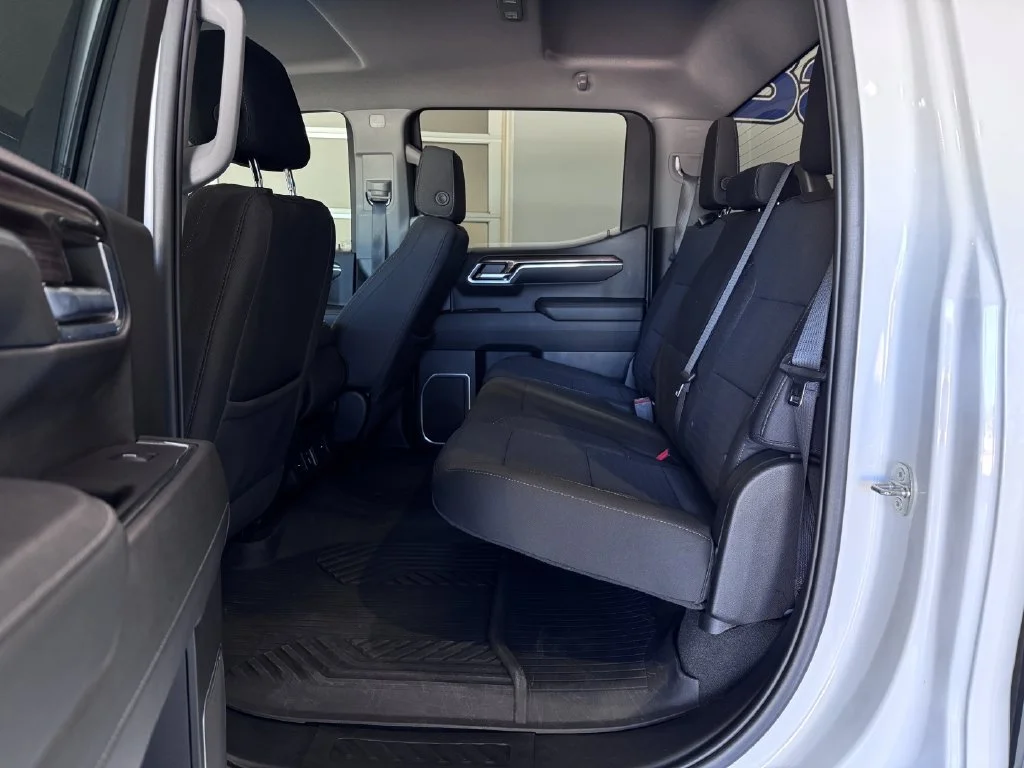 2023 Chevrolet Silverado 1500 RST - Photo 13
