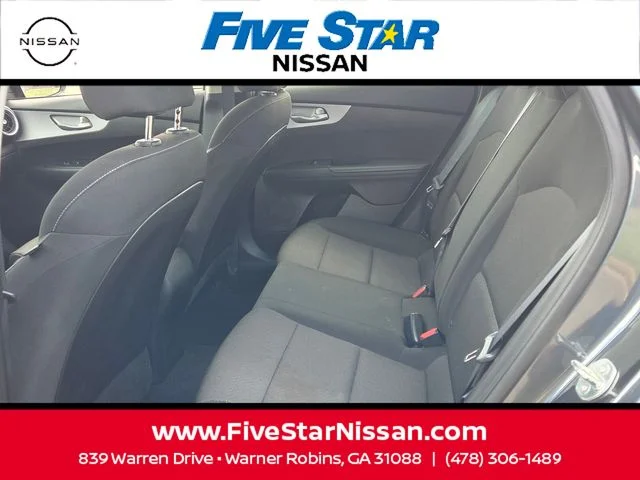 Used 2024 Gray Kia LXS image 6