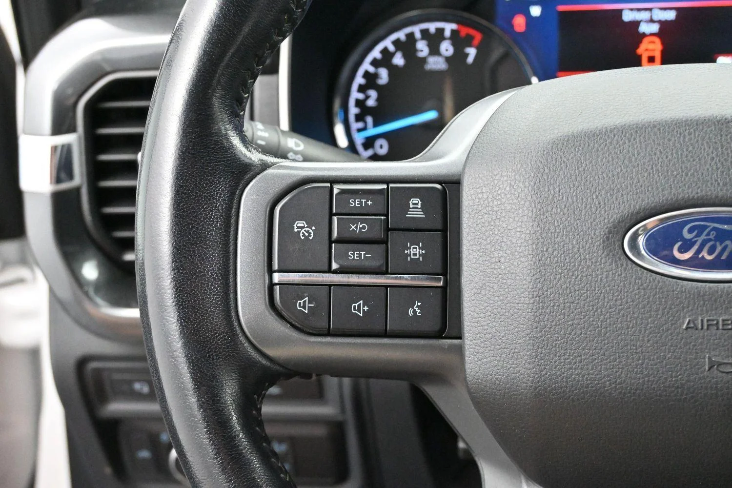 Used 2022 Oxford White Ford XL image 17