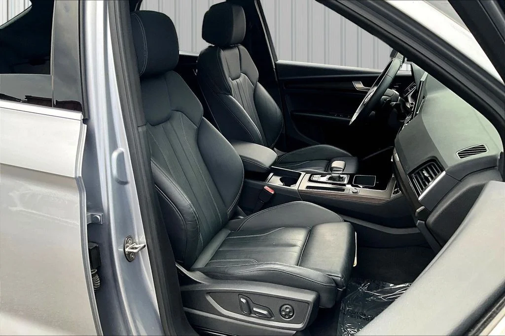 Used 2023 Silver Audi 45 S line Premium image 29