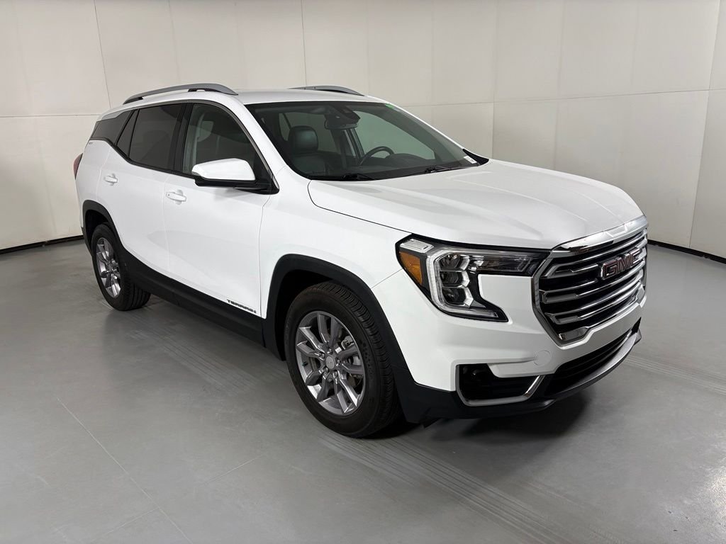 Used 2024 White GMC SLT image 2
