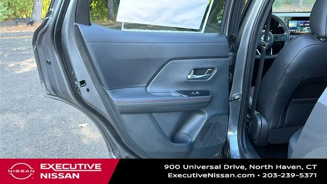 Used 2025 Gray Nissan SR image 21