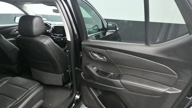 Used 2019 Black Chevrolet 3LT image 9
