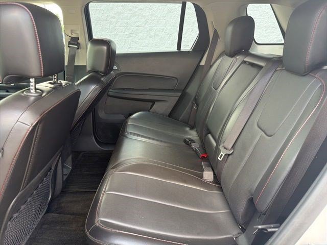 Used 2017 White Frost Tricoat GMC SLT image 15