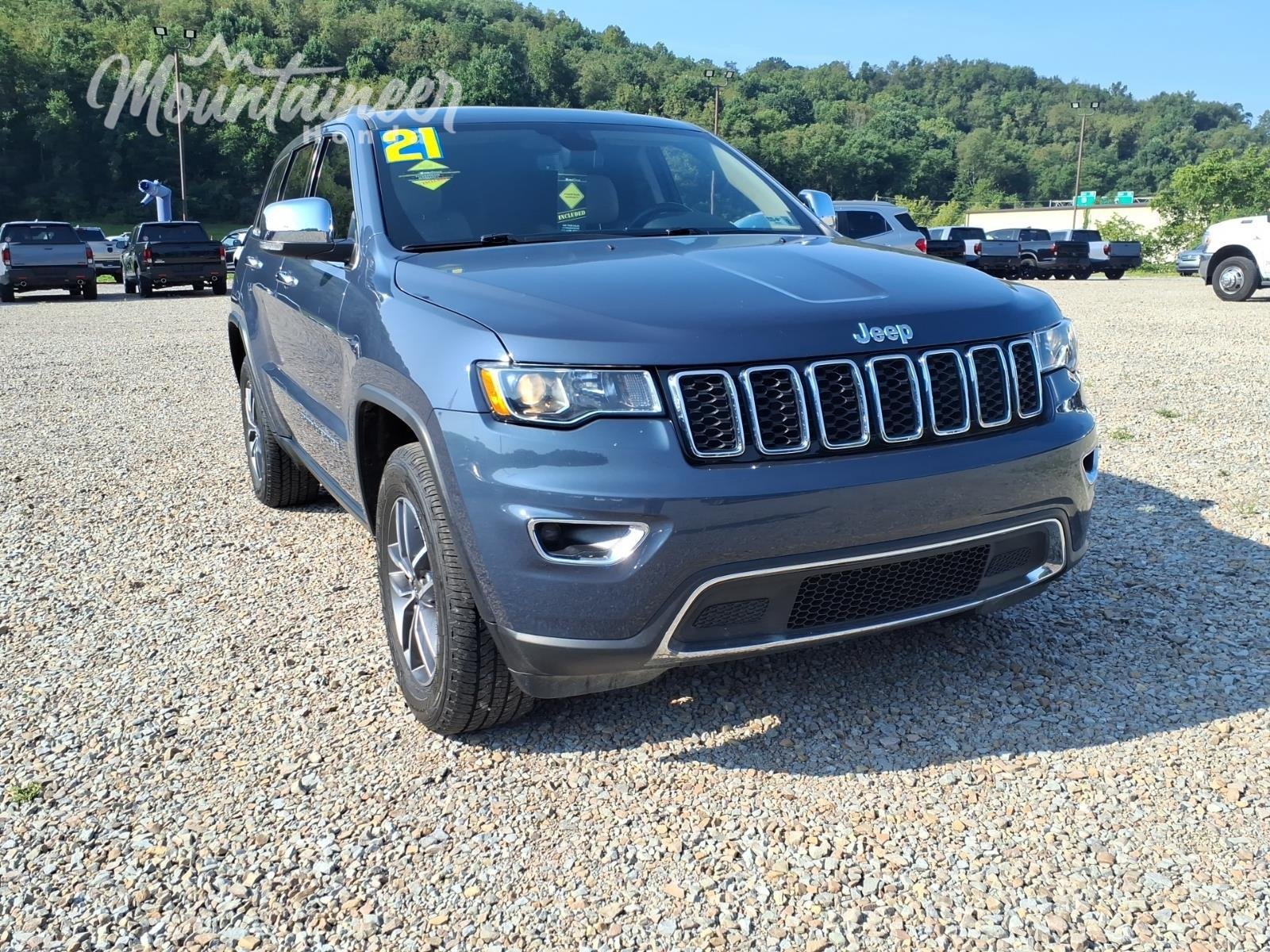 Used 2021 Slate Blue Pearlcoat Jeep Limited image 2