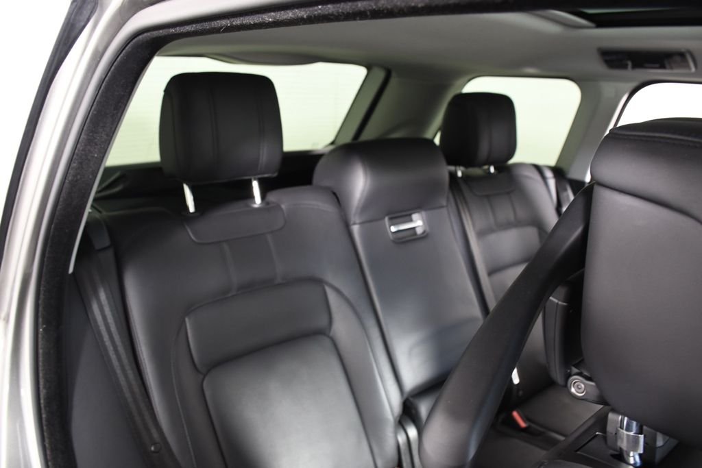 Used 2020 Eiger Gray Metallic Land Rover HSE image 22