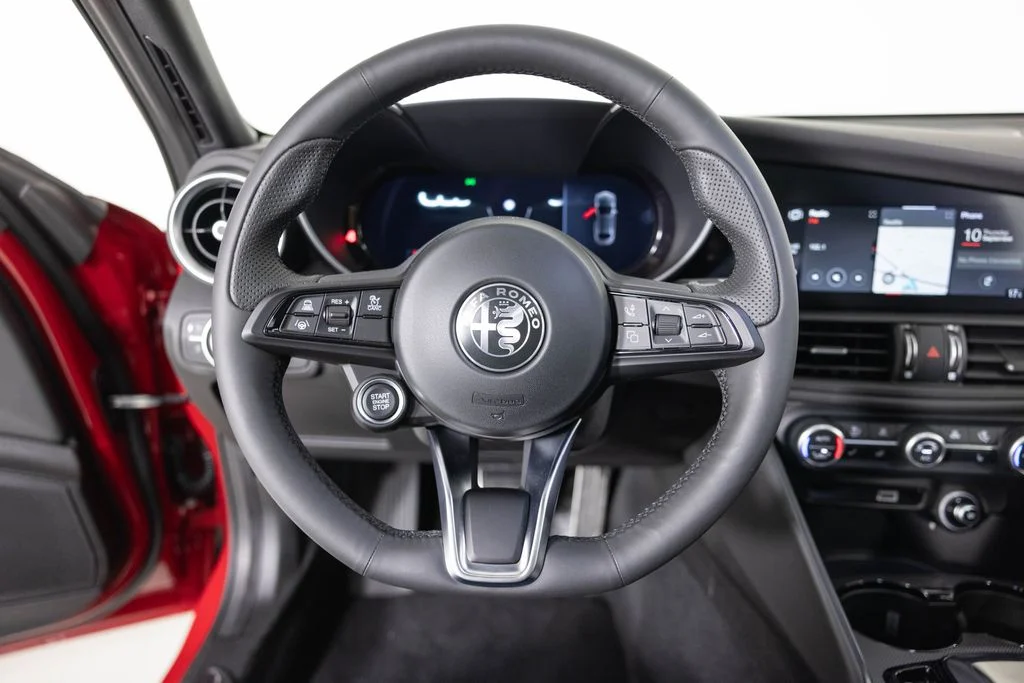 2026 Alfa Romeo Giulia Base - Photo 22
