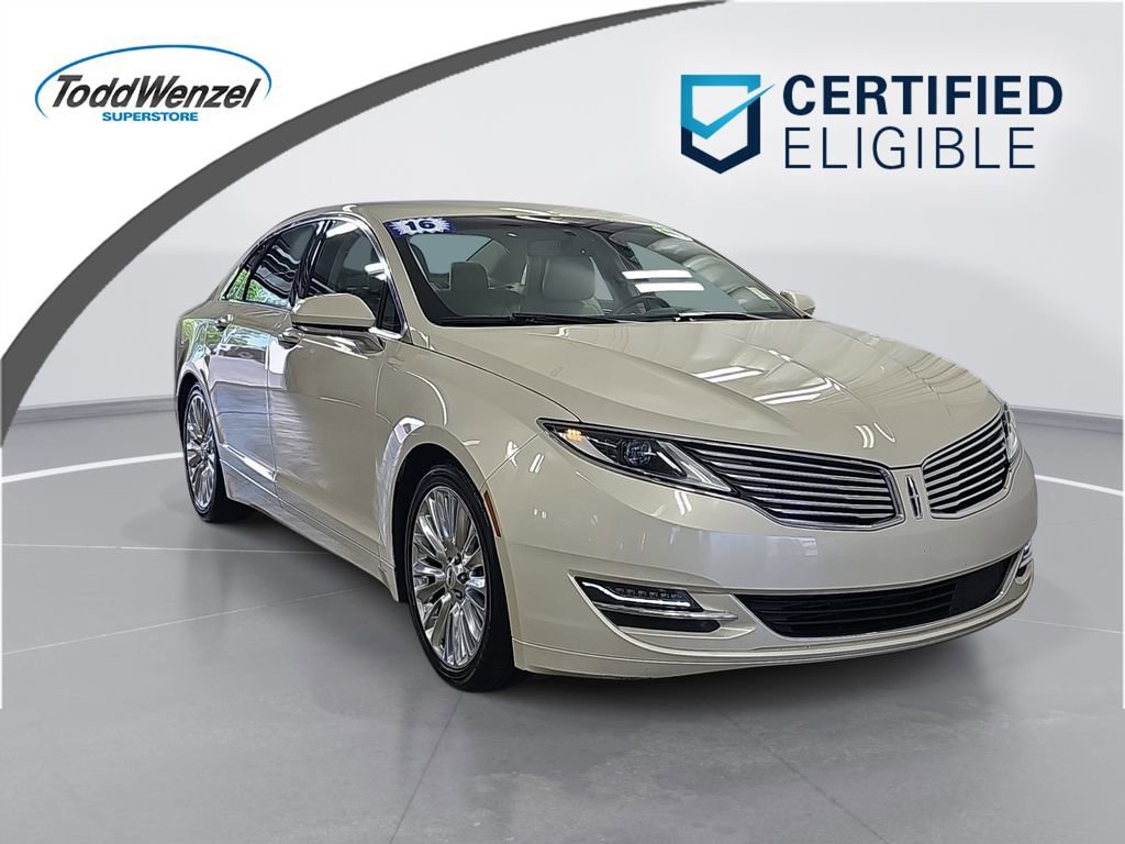 2016 Lincoln MKZ Front Wheel Drive's photo