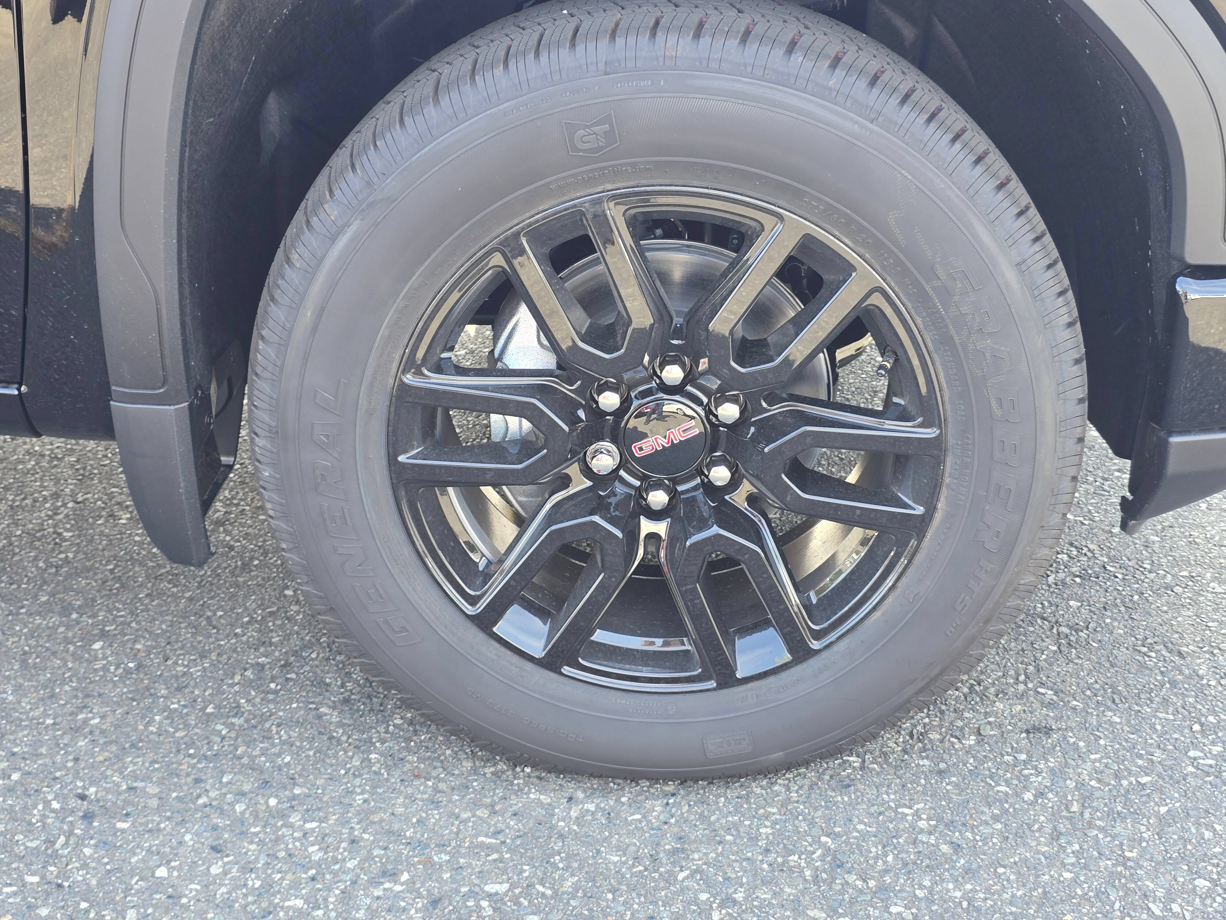 New 2026 Onyx Black GMC Elevation image 9