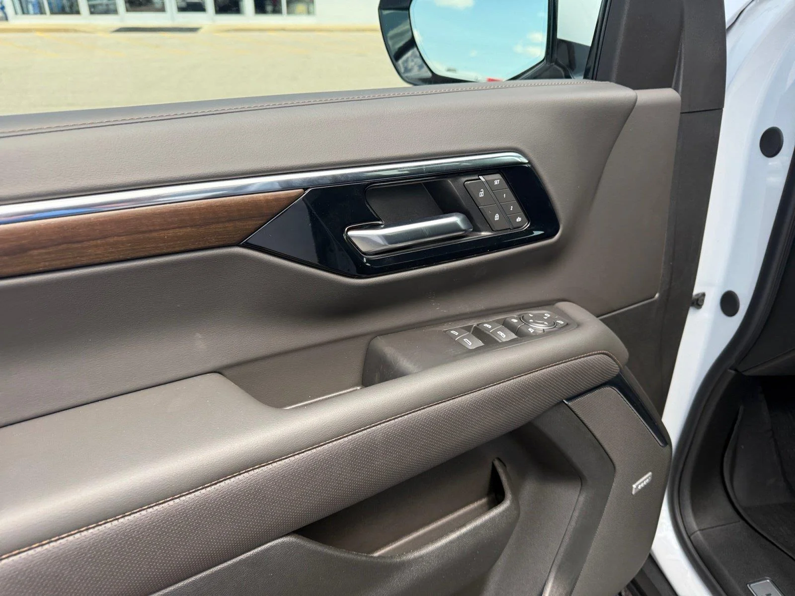 2026 Chevrolet Suburban High Country - Photo 11