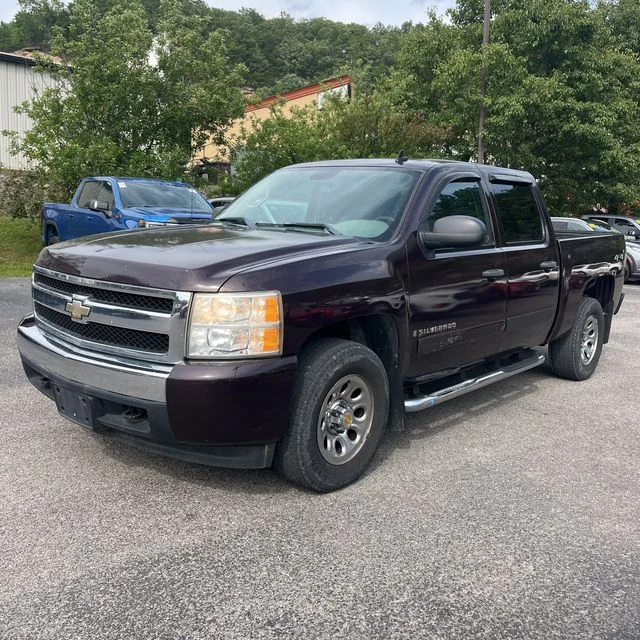 Used 2008 Red Chevrolet LS image 2