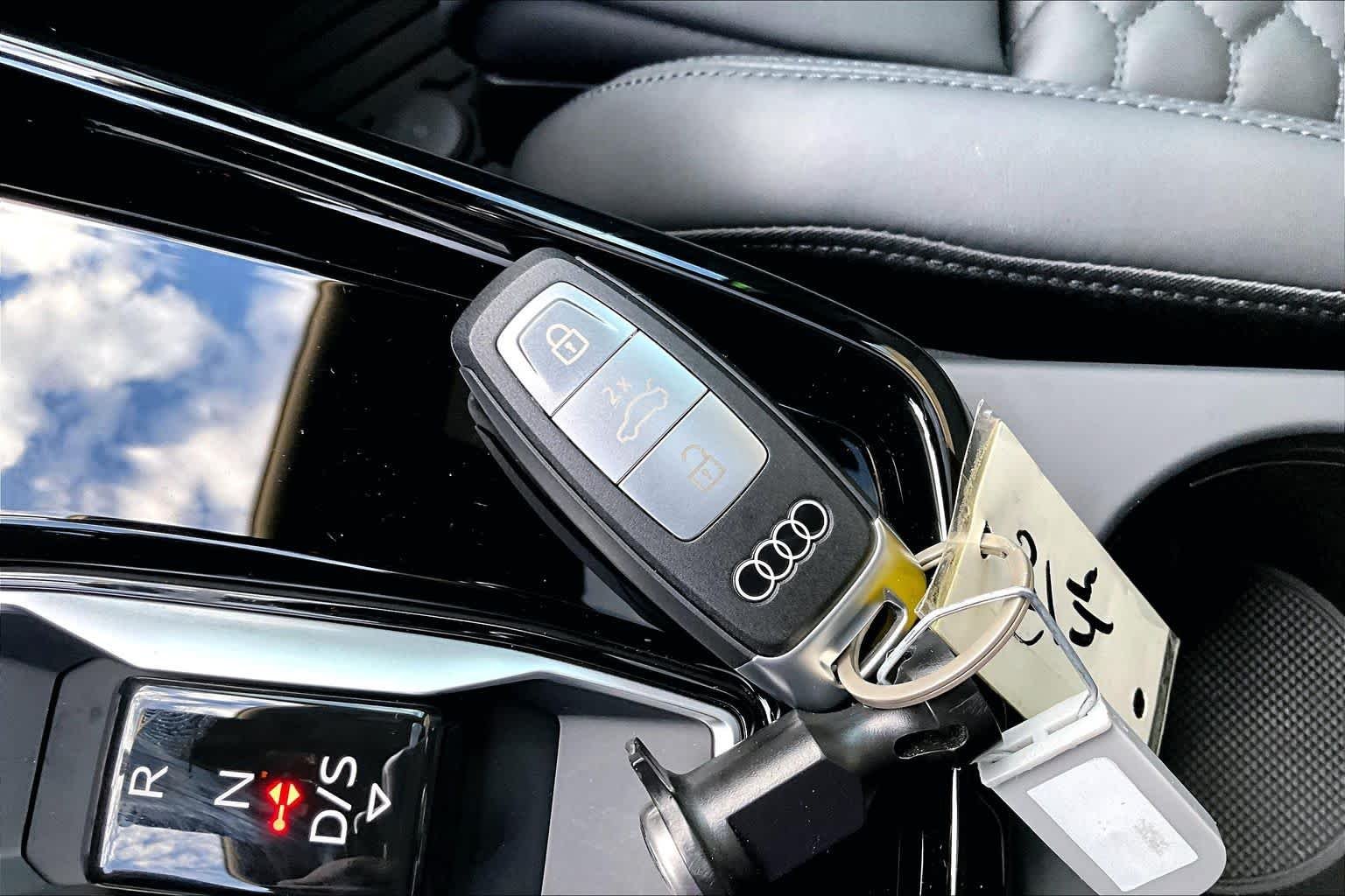 Used 2026 Kyalami Green Metallic Audi  image 17
