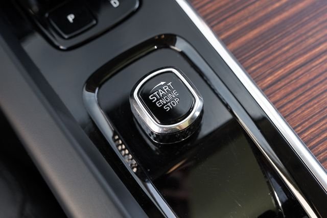 Used 2024 Onyx Black Metallic Volvo B5 Plus Dark Theme image 24