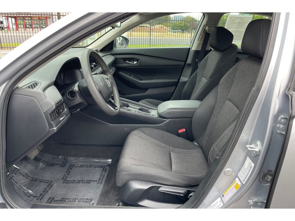 Certified Used 2024 Solar Silver Metallic Honda LX image 10