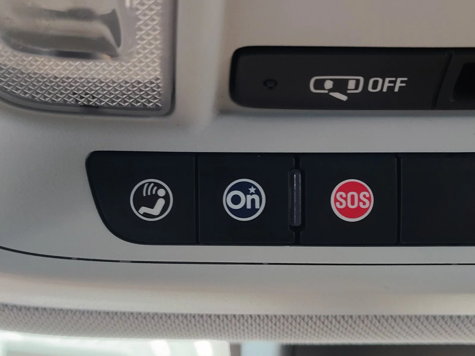 Used 2018 Cajun Red Tintcoat Chevrolet LT Cloth image 33