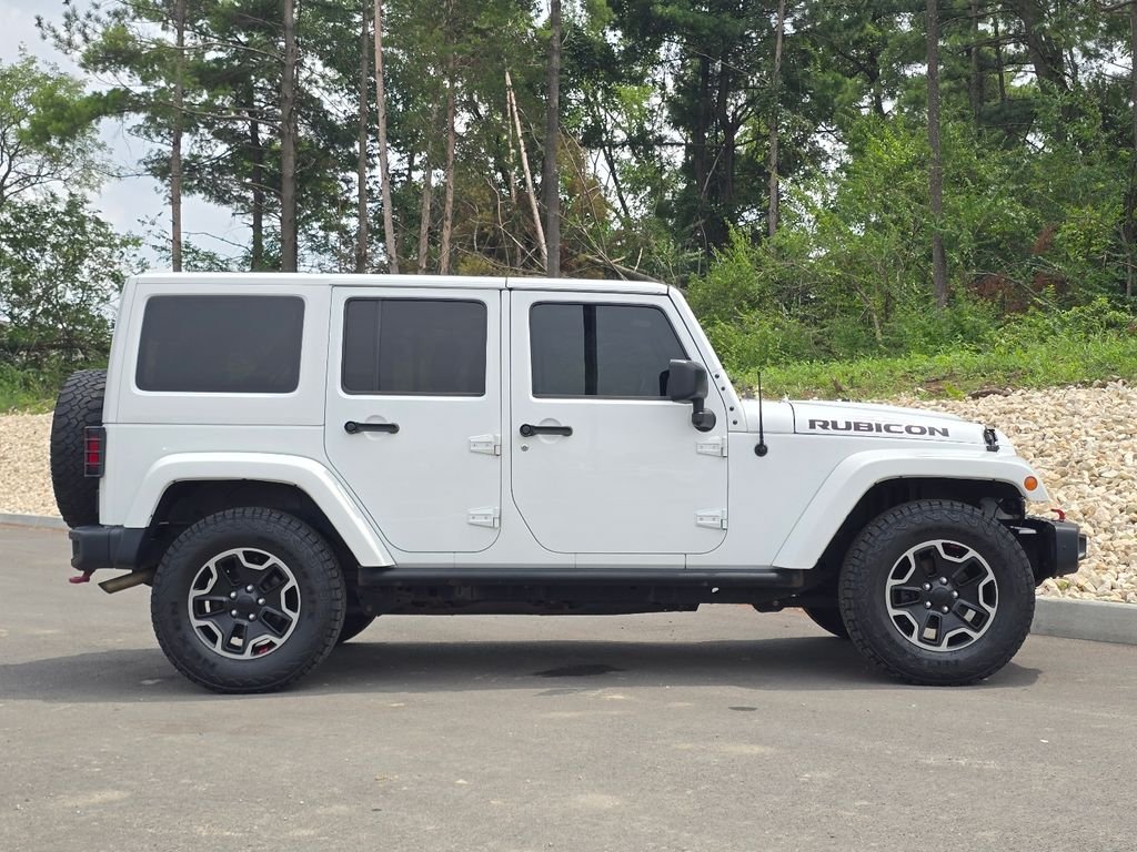 Used 2016 White Jeep Unlimited Rubicon image 26