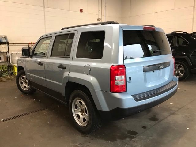 Used 2013 Beige Jeep Sport image 6