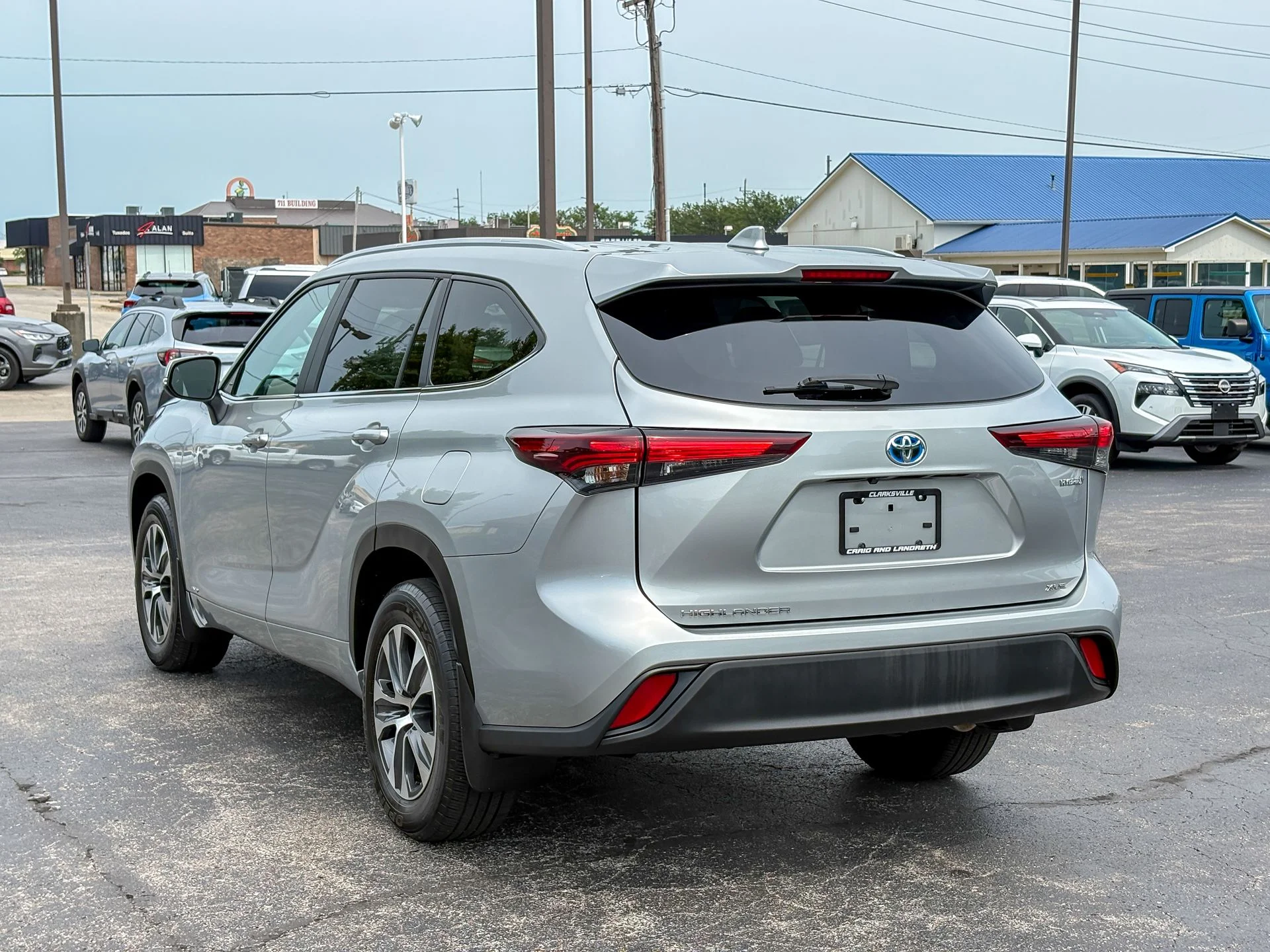 Used 2024 Silver Toyota XLE image 8