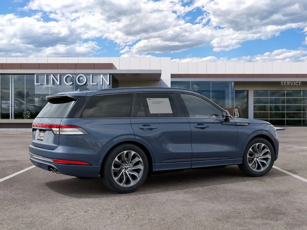 New 2027 Blue Lincoln Premiere image 6