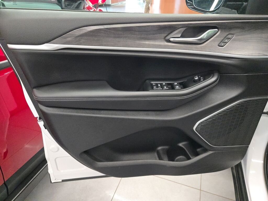 2025 Jeep Grand Cherokee Limited - Photo 16