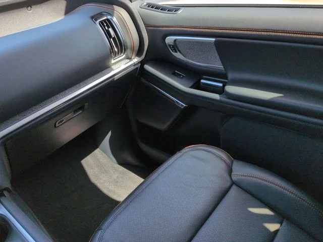 New 2027 Bronze Fire Metallic Tinted Clearcoat Ford Tremor® image 17
