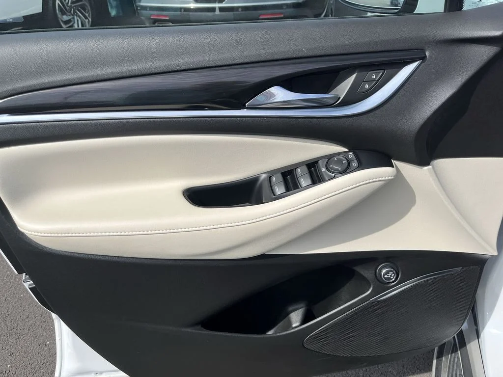 Used 2023 White Buick Essence image 13