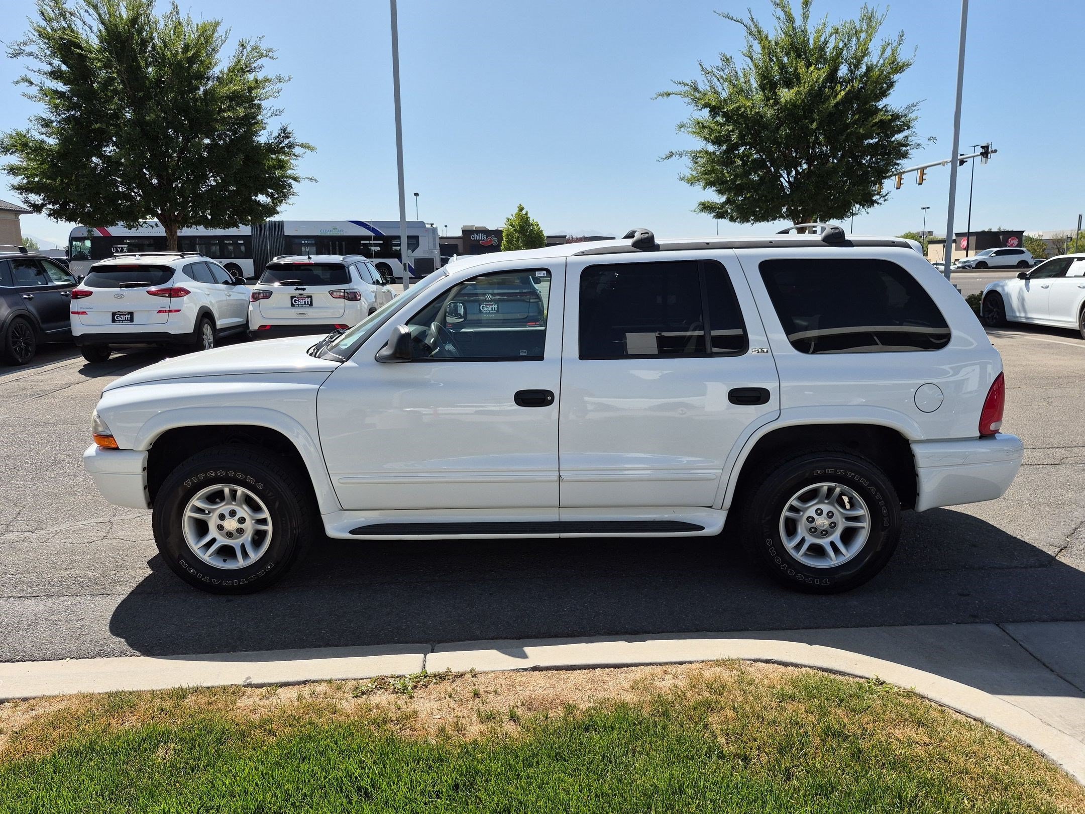 Used 2002 Bright White Clearcoat Dodge SLT image 6
