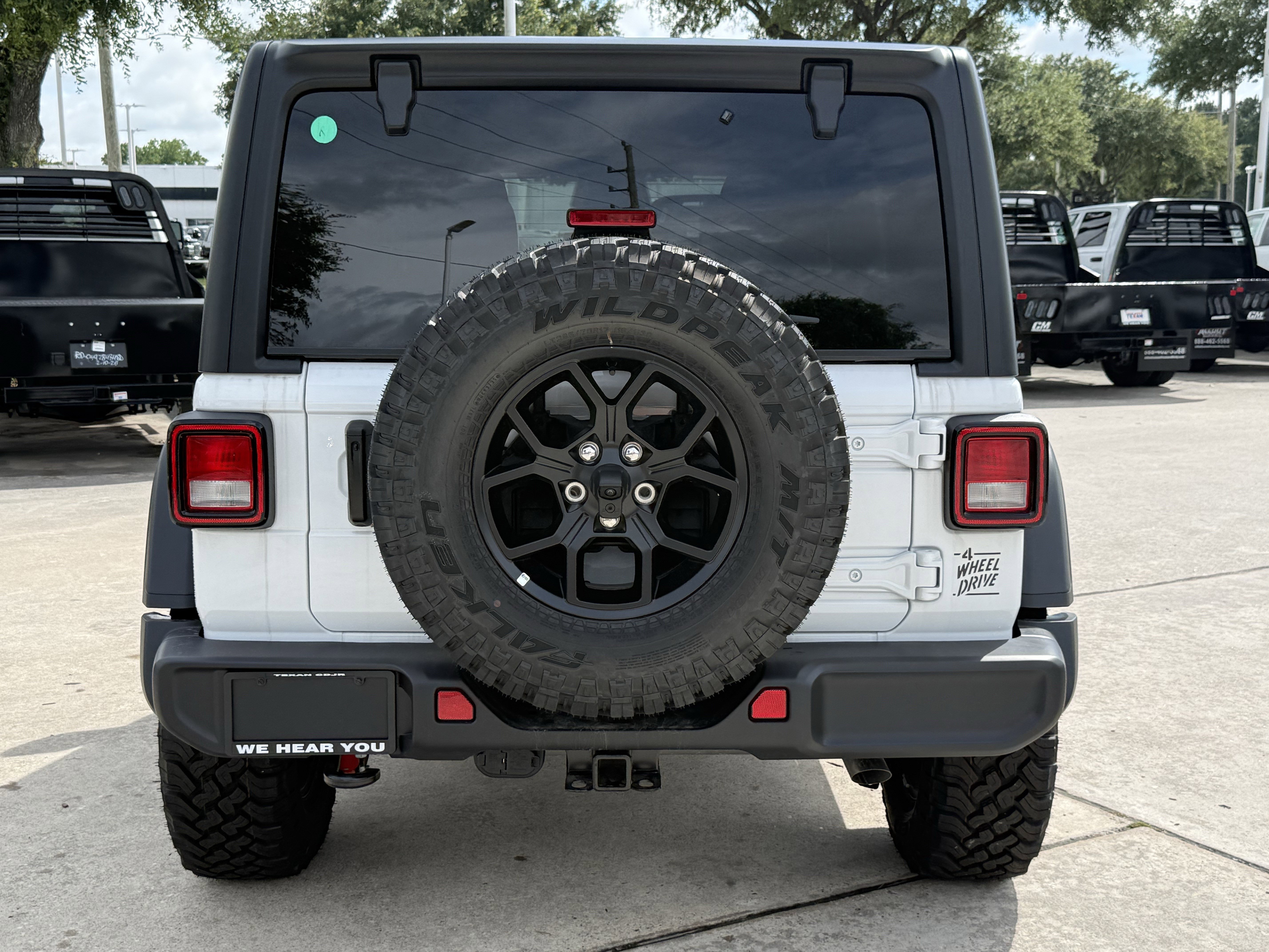 New 2026 Bright White Clear-Coat Exterior Paint Jeep Willys image 5