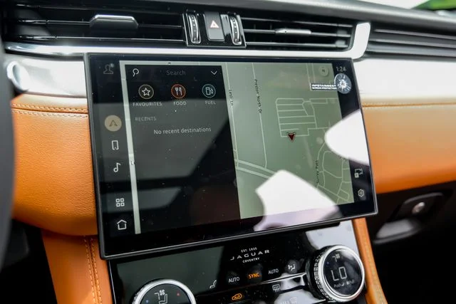 2026 Jaguar F-Pace R-Dynamic S - Photo 25