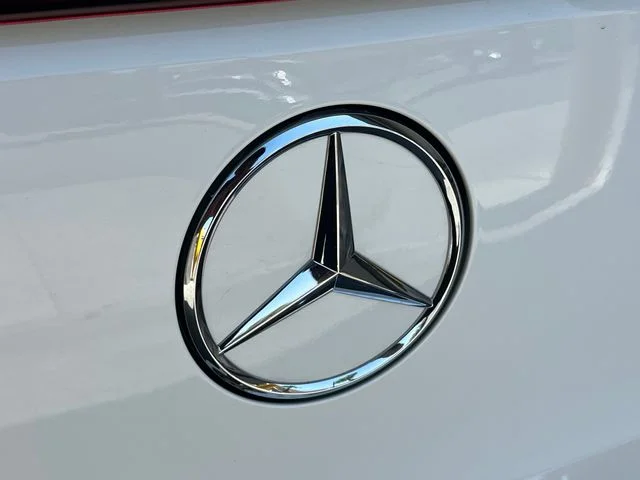Used 2025 Polar White Mercedes-Benz 300 image 20