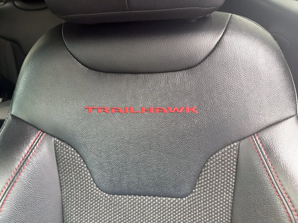Used 2020 Gray Jeep Trailhawk image 21