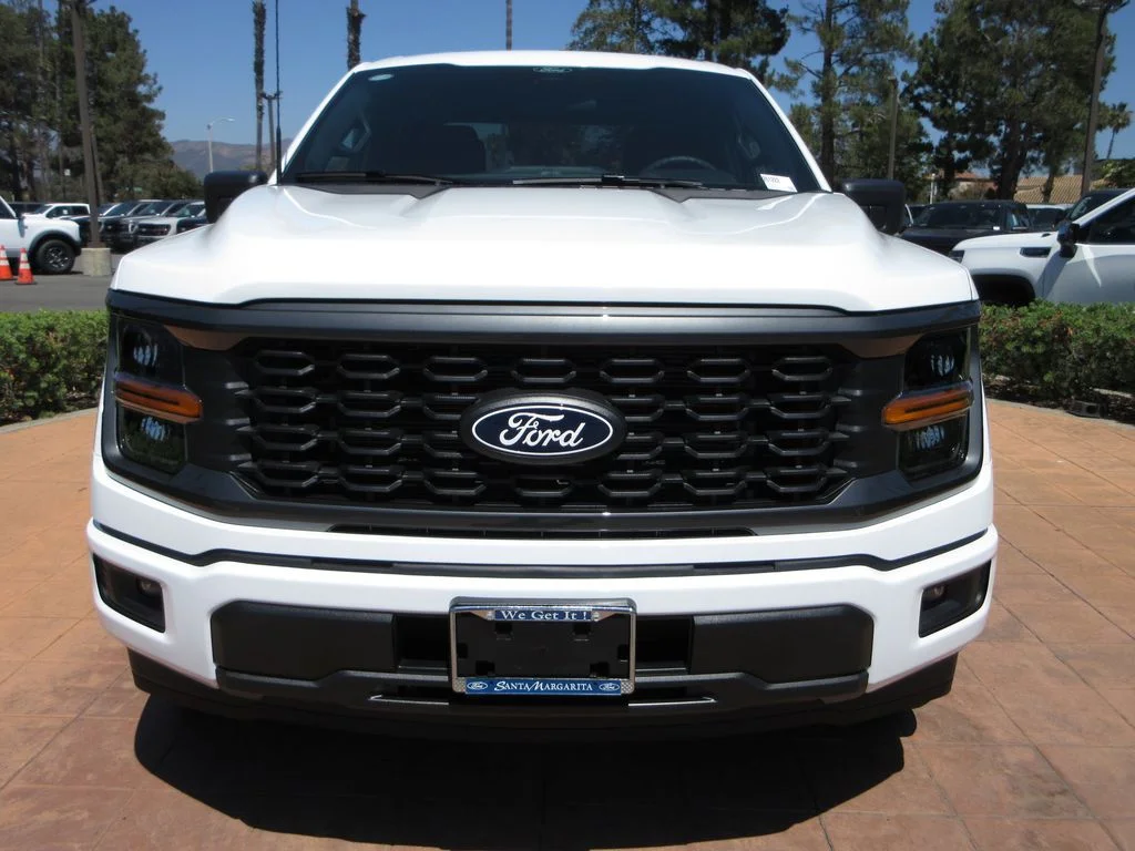 New 2026 Oxford White Ford STX image 8