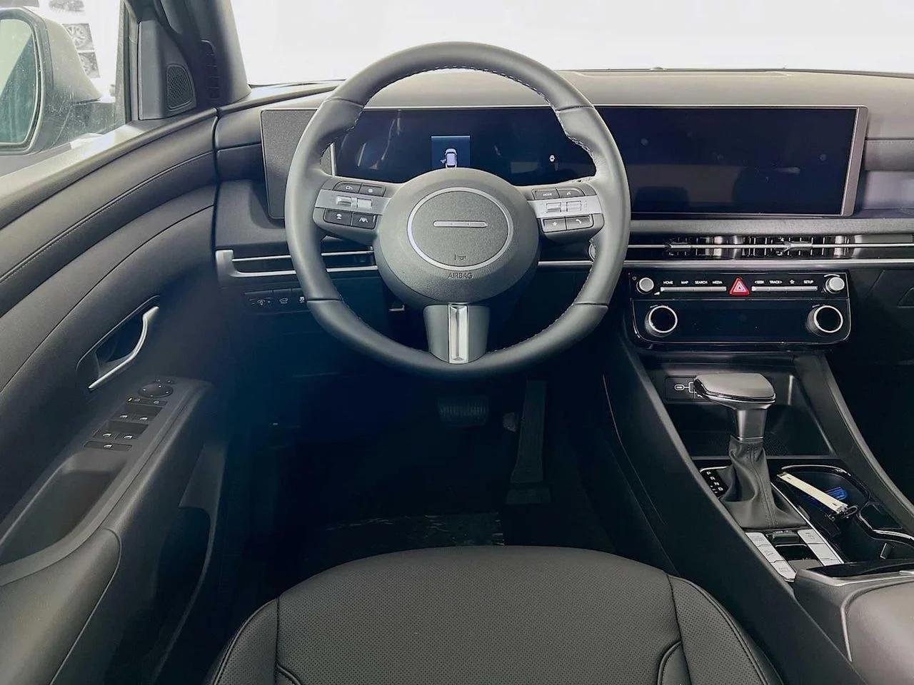 2026 Hyundai Tucson — photo 16
