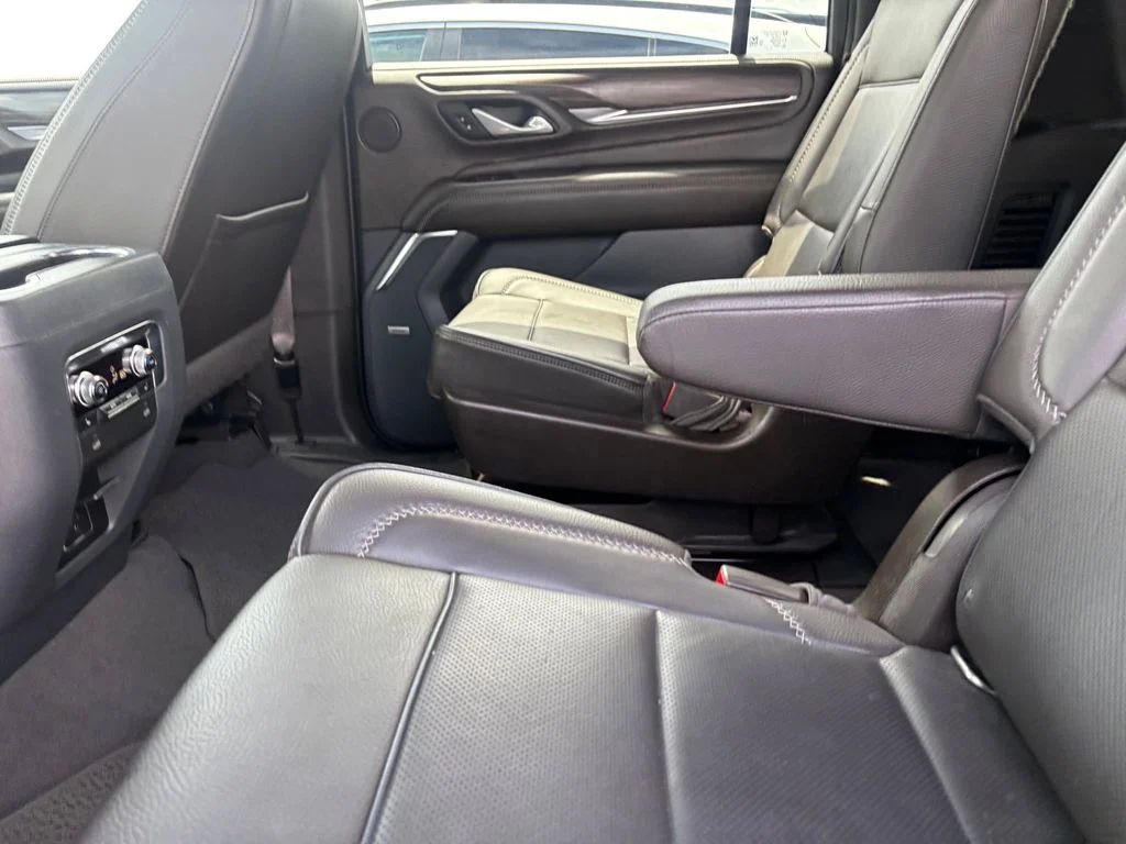 Used 2022 Green GMC Denali image 23