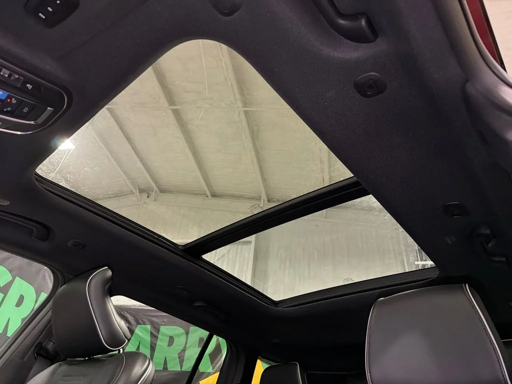 Certified Used 2025 Velvet Red Pearlcoat Jeep Summit image 16