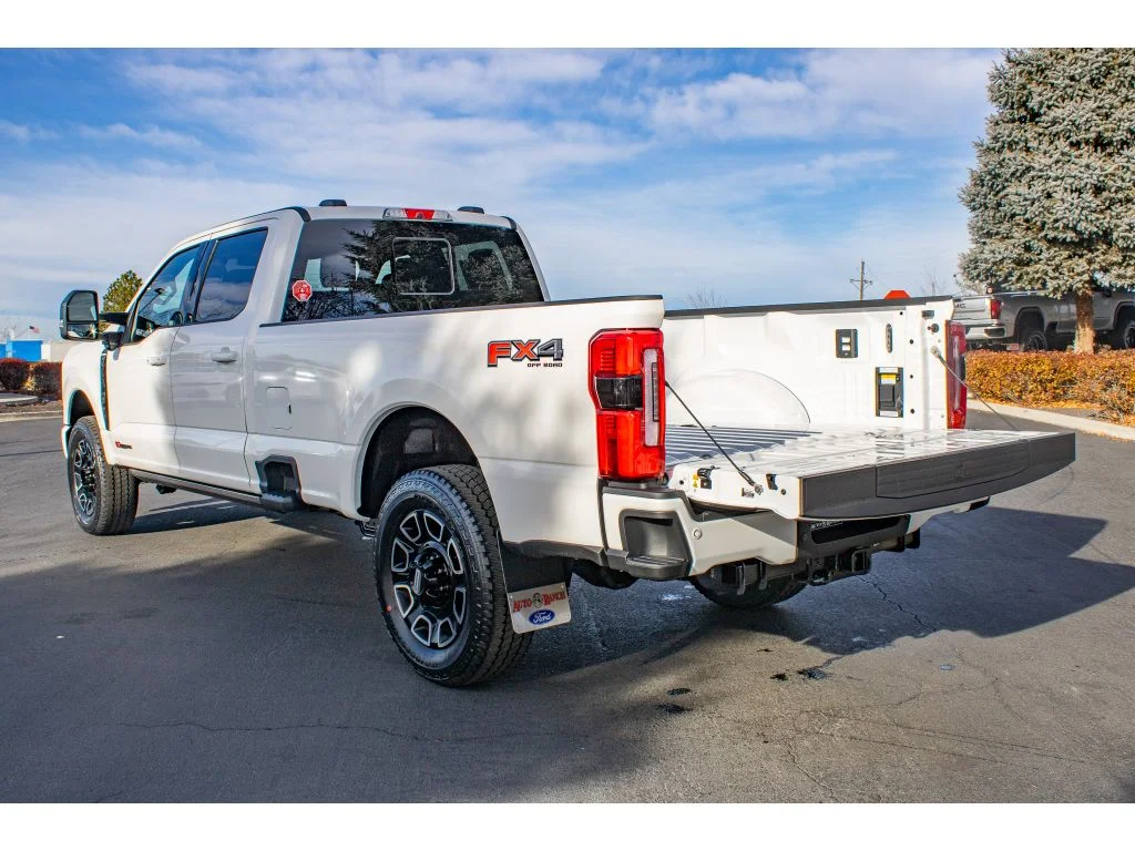New 2026 Star White Metallic Tri-Coat Ford F-350® Platinum® image 9