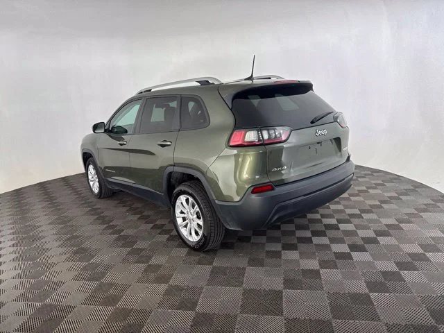Used 2020 Green Jeep Latitude image 9
