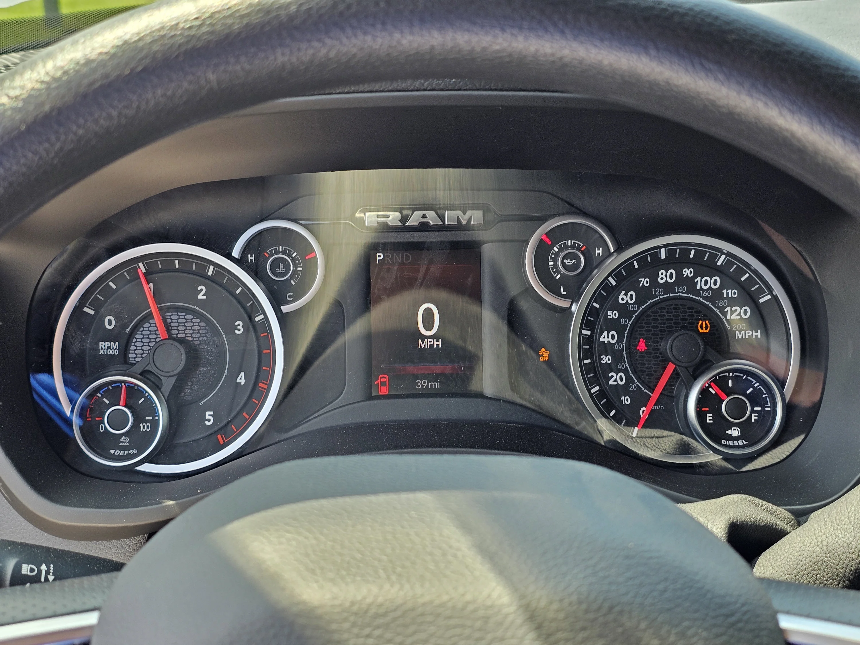 2025 RAM 2500 Tradesman - Photo 24