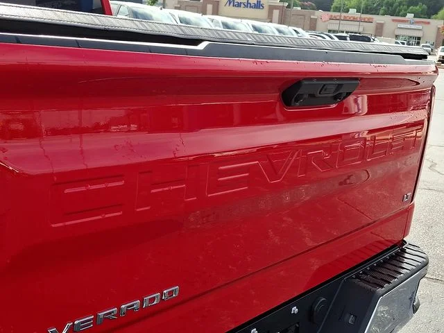 Used 2024 Red Chevrolet LT image 29