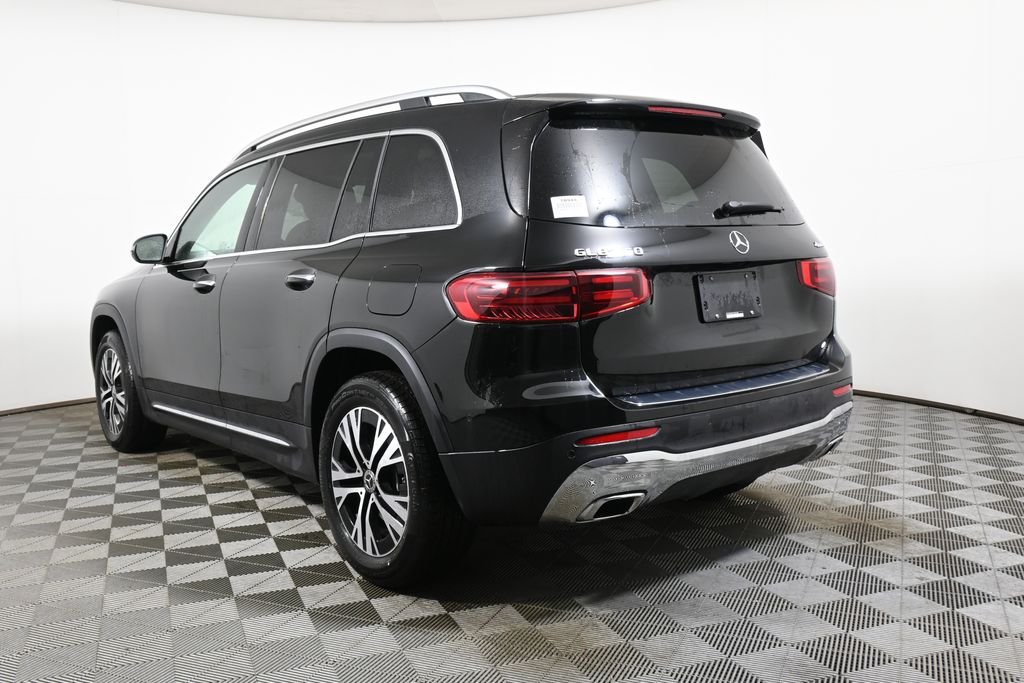 Used 2026 Night Black Mercedes-Benz GLB 250 image 5