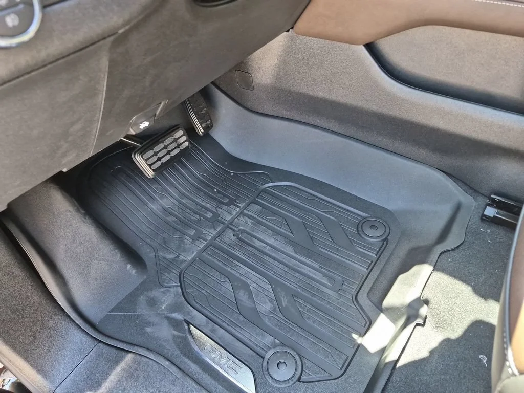 2026 GMC Yukon XL Denali Ultimate - Photo 22