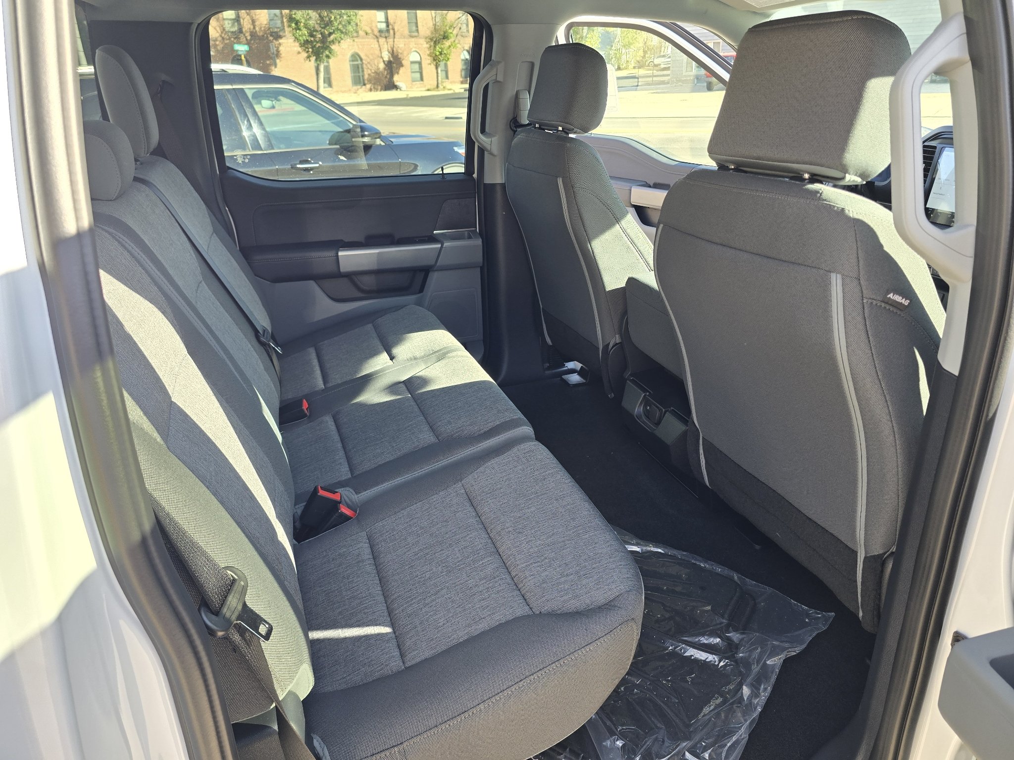 New 2026 Oxford White Ford XLT image 35