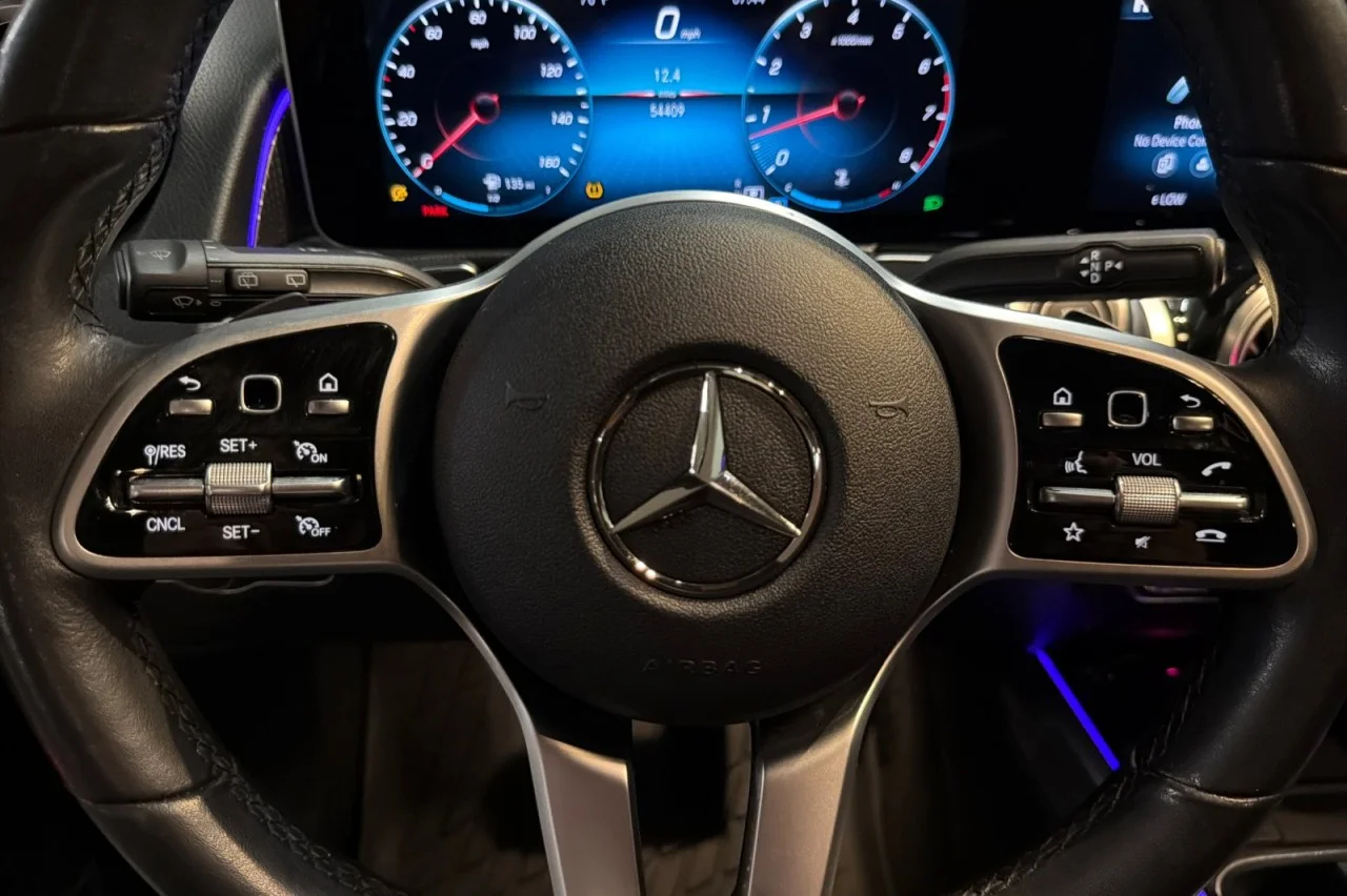 Used 2021 BLACK Mercedes-Benz GLB 250 image 22