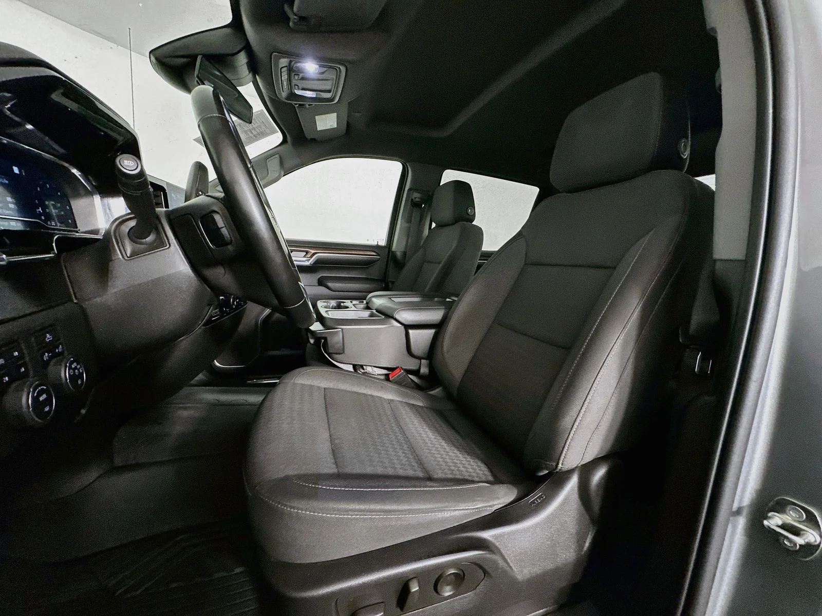 Used 2023 Sterling Gray Metallic Chevrolet RST image 22