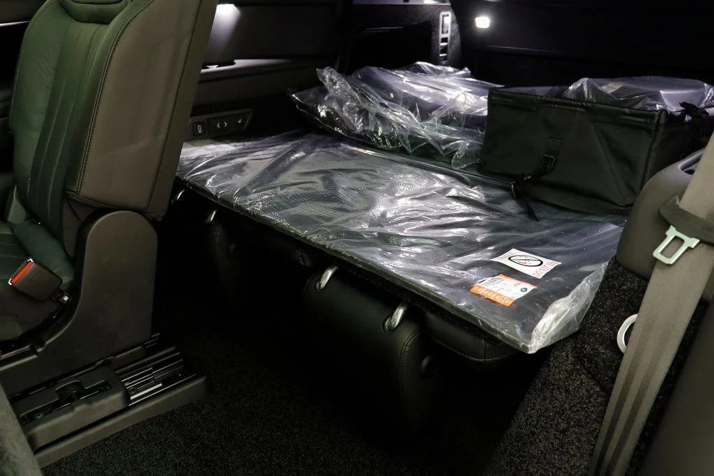 New 2026 Silver Land Rover SE image 17