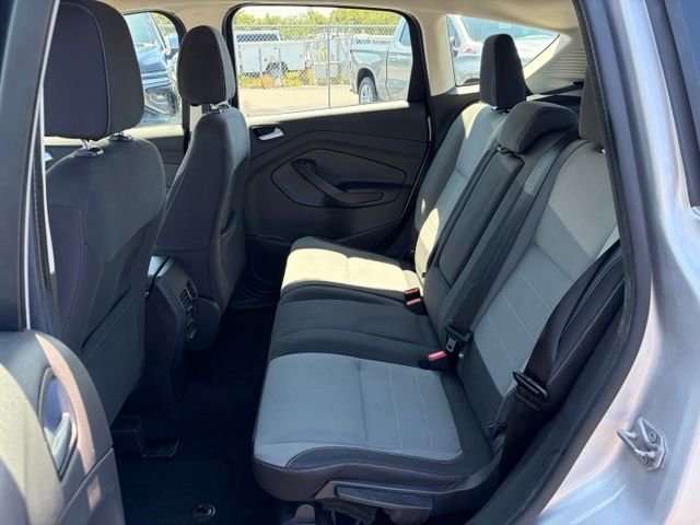 Used 2016 Silver Ford SE image 15