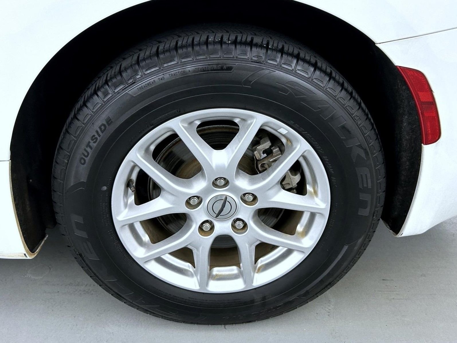 Certified Used 2022 White Chrysler Touring L image 22