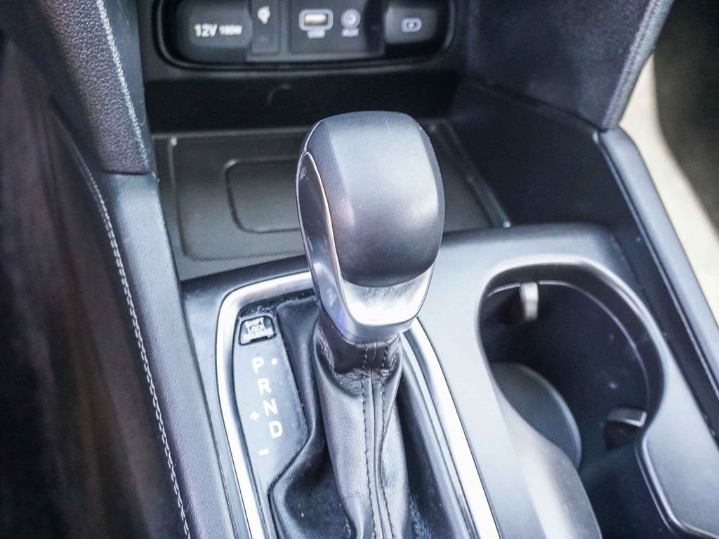 Used 2020 Blue Hyundai Limited image 22