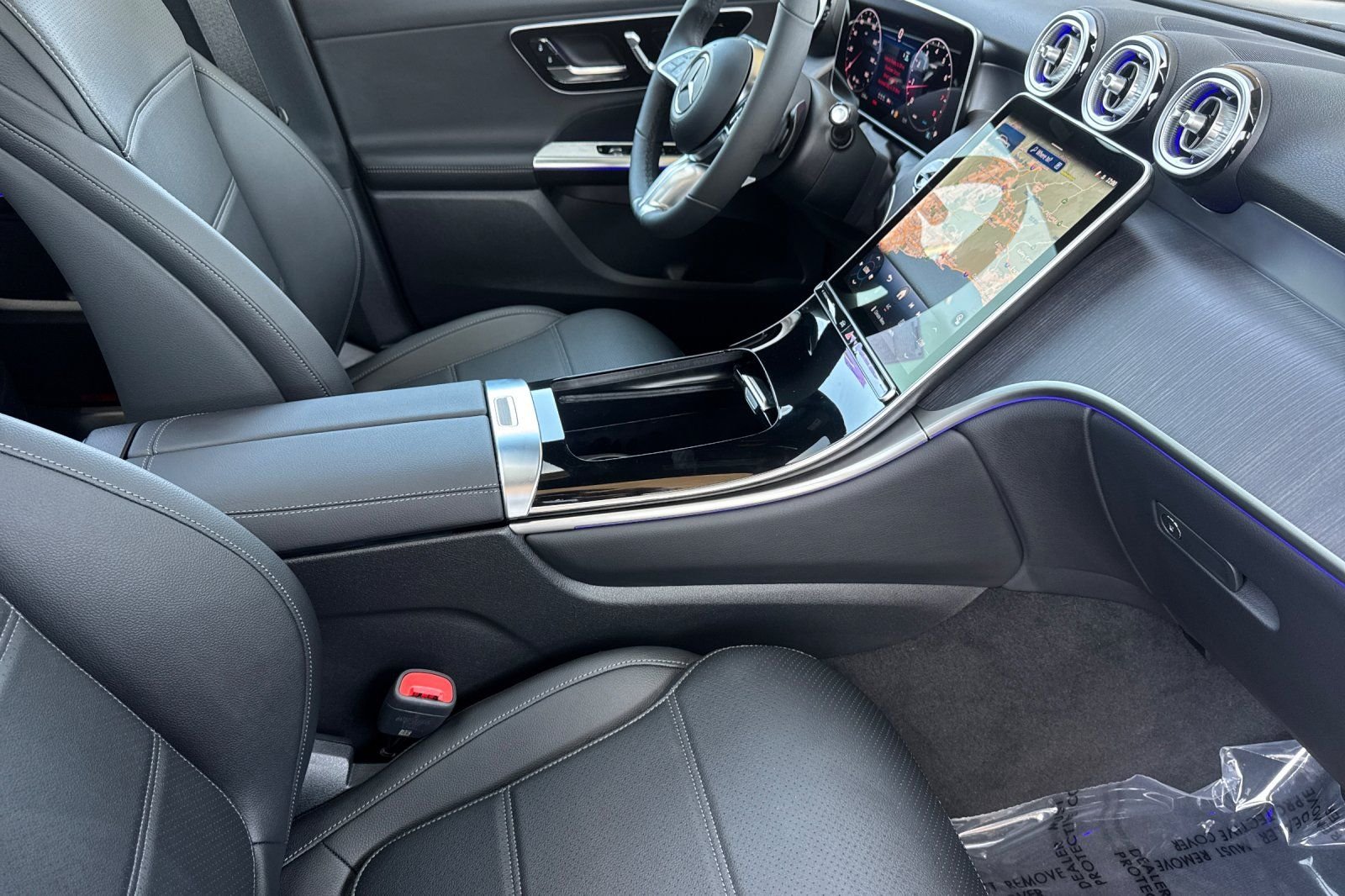 New 2026 Black Mercedes-Benz GLC 300 image 18