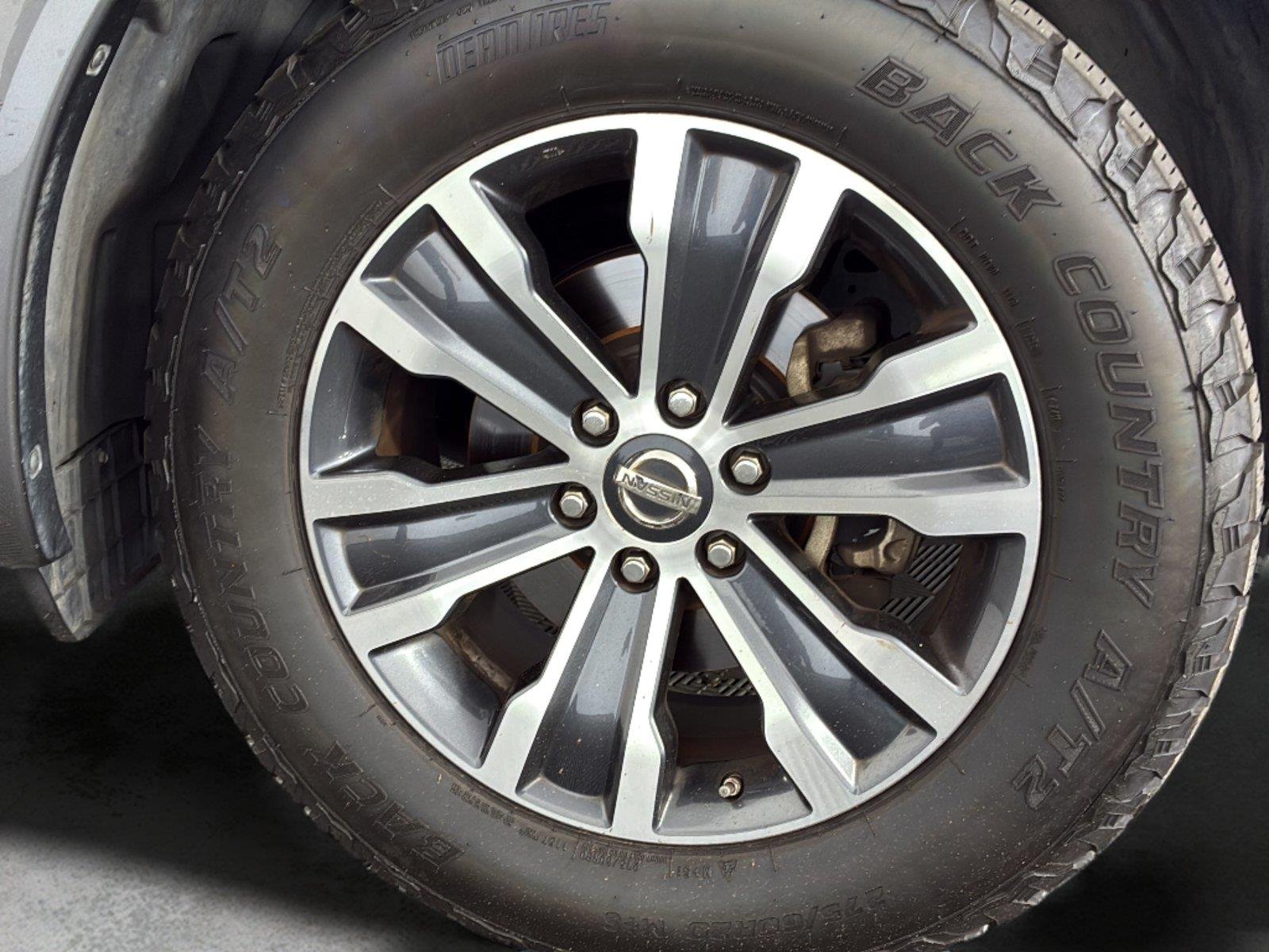 Used 2019 Brilliant Silver Metallic Nissan SL image 19